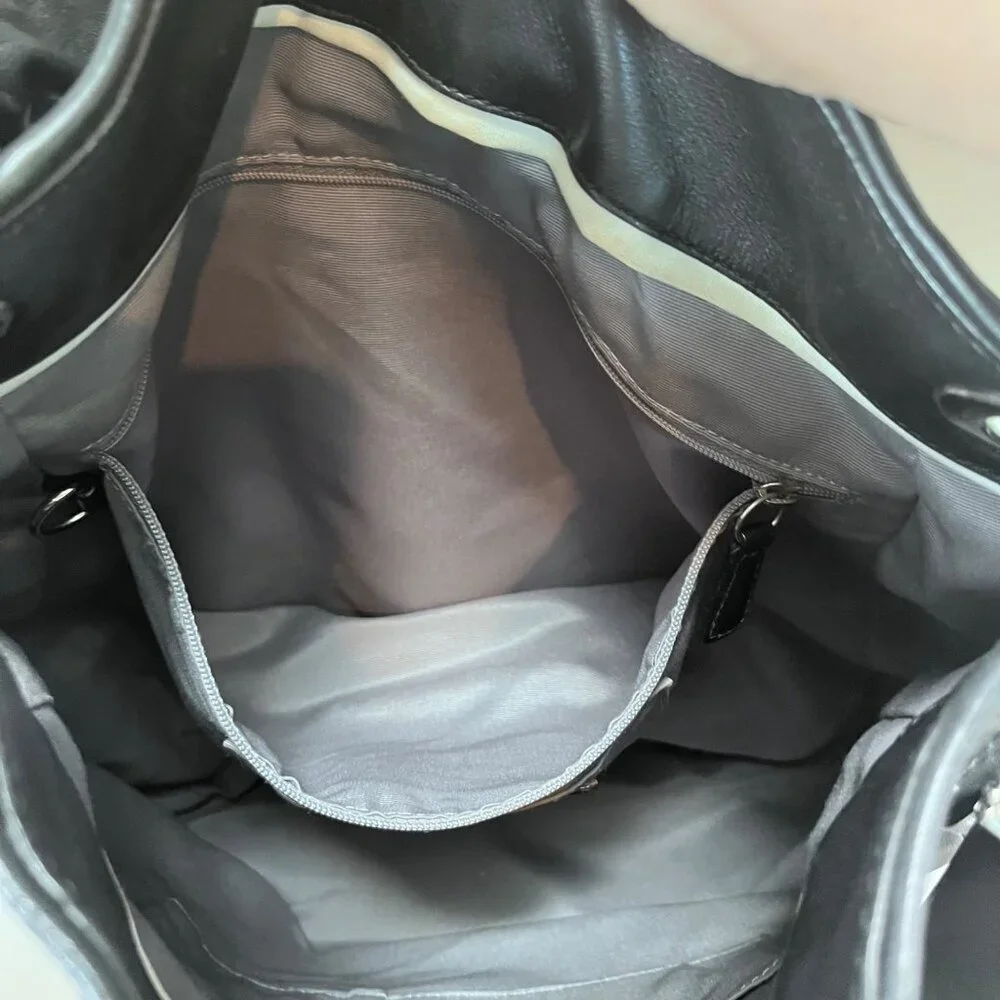 Coach Black Leather Pleated Hobo Shoulder Bag With Silver Hardware & Inner Zip P